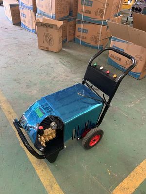 آلة تنظيف السيارات ذات الضغط العالي بنفث الماء 150bar 3kw متعددة الأغراض