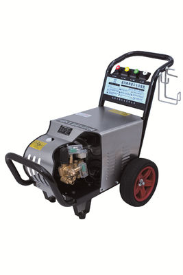 آلة غسيل السيارات ذات الضغط العالي بثلاث مراحل 180 بار 4KW